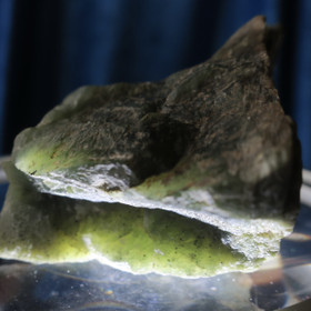 Jaloserpentiini raaka vihreä 234g Suomi Hi120b