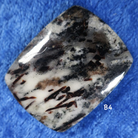 Kapussi astrofylliitti suorakaide  B4 / B5 /B9 valitse