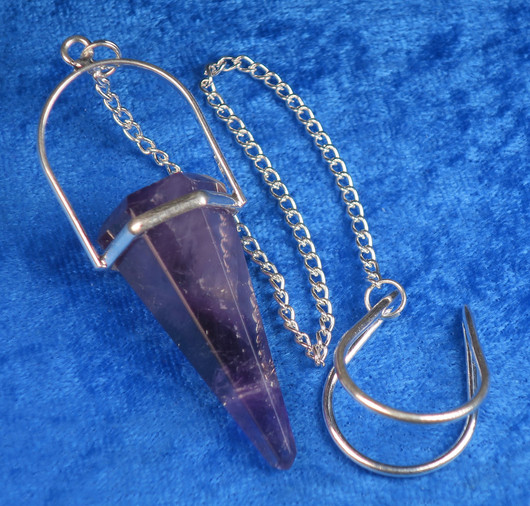 Heiluri ametisti viistehiottu n 4,5cm sormipidikkeellä