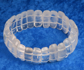 Rannekoru vuorikide 25mm leveä puolikuu