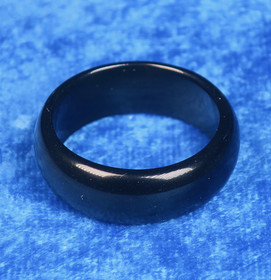 Kivisormus onyksi musta akaatti leveys 10mm, valitse koko