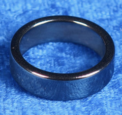 Hematiittisormus  6mm sileä kivisormus, valitse koko