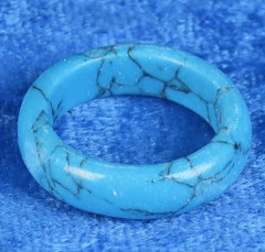 Kivisormus turkoosivärjätty magnesiitti 6mm valitse koko