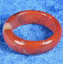 Kivisormus 16mm punainen jaspisbreksia leveys 6mm