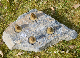 Tuikkualusta 4 tuikulle Serpentiniitti valitse nro A-J