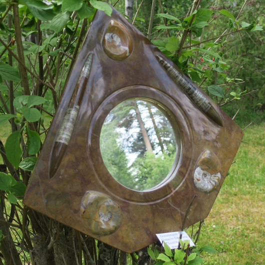 Peili kookas 52x55cm fossiilipeili, paino n 6,8kg