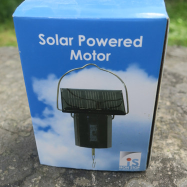 Pyörittäjä auringonvalolla toimiva. Solar Powered motor.