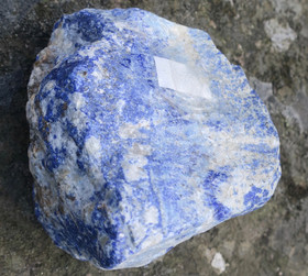 Lapis latsuli raaka 750g 85x80x70mm