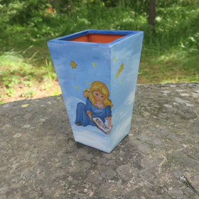 Maljakko enkelit kulmikas keramiikkaa, korkeus 19,5cm