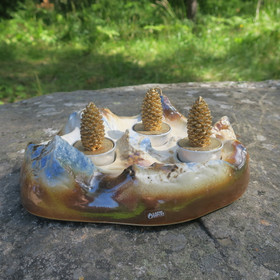 Tuikkualusta  keramiikkavuoret, 3 tuikulle