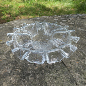 Tuikkualusta lasia 5 tuikulle ja 1 isolle kynttilälle