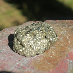 Pyriitti kidesykerö 94g 45x42x27mm 49s8