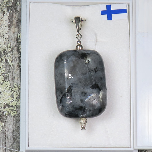 Riipus larvikiitti litteä 25x18x9mm. Valitse valikosta