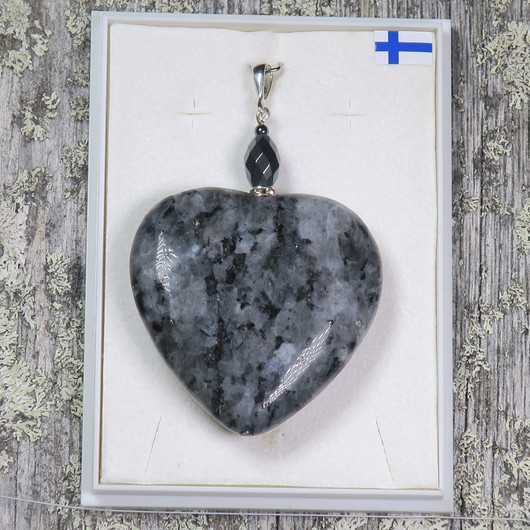 Riipus larvikiittisydän 4cm, kookas, riipuslenkki 925-hopea, nro C