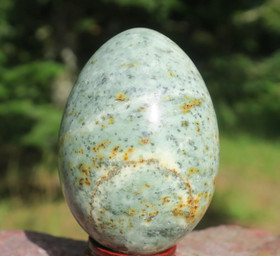 Marmori kivimuna, vihreänkirjava 6cm 180g