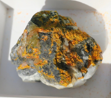 Orpimentti 27x25 mm auripigment nro 37R14