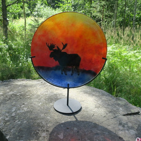 Lasilautanen hirvi 37cm, metallitelineessä. Uniikki!