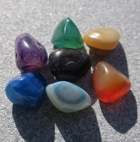 7 chakran hoitokivet chakrahoitosetti noin 18g  akaattisetti