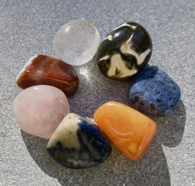 7 chakran hoitokivet chakrahoitosetti nro 7c106 106g