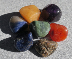 7 chakran hoitokivet chakrahoitosetti nro 7c96 96g