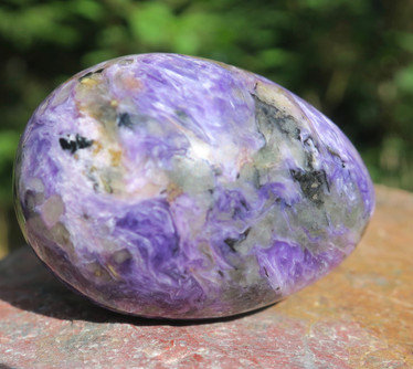 Kivimuna tsharoiitti 135g 55mm violetti nro C