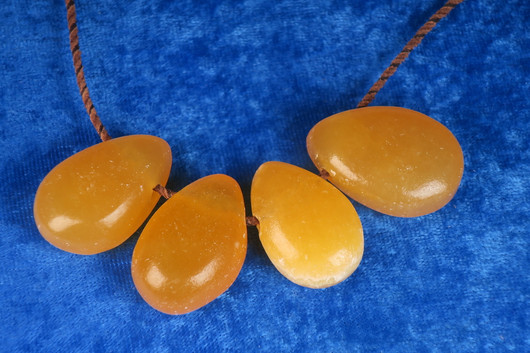  Riipus kalsiitti, keltainen porattu Orangecalcite