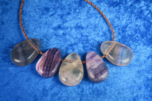 Riipus fluoriitti porattu