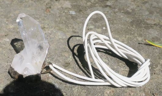 Riipus vuorikidesykerö nahkanauhassa. nroF