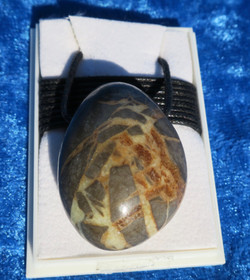 Riipus septaria porattu liukusolmunauhassa