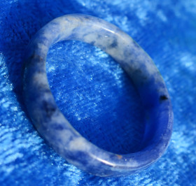 Kivisormus sodaliitti sininen, leveys 6mm valitse koko