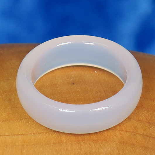 Akaattisormus vaalea läpikuultava kivisormus leveys 6mm, valitse koko