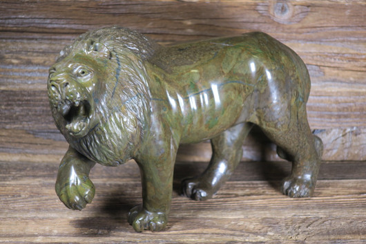 Kiviveistos leijona verdiitti 3100g kivieläin Muvez70