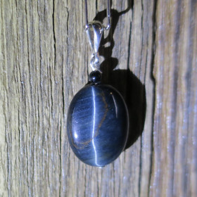 Riipus haukansilmä litteä 20mm, onyksi 4mm