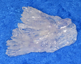 Kvartsiruusu 8g 48x30mm vivahtaa ametistille nro5