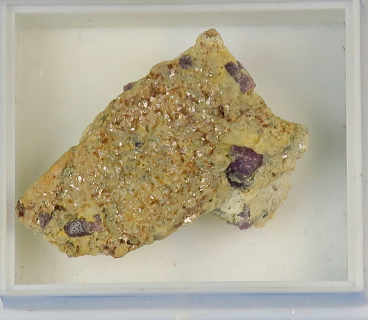 Korundikiteitä 30mm matriksissa USA California