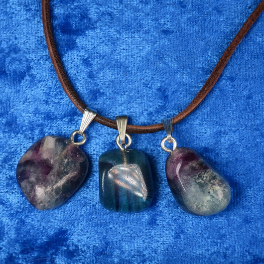 Riipus fluoriitti rumpuhiottu