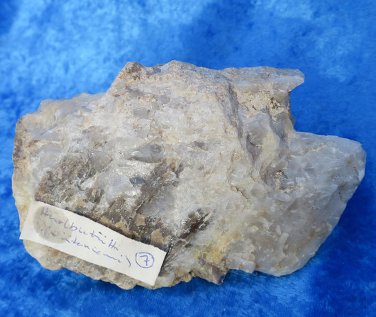 Hurlbutiitti 567g, muskoviittia harmaa iso Viitaniemi Suomi nro Hi7