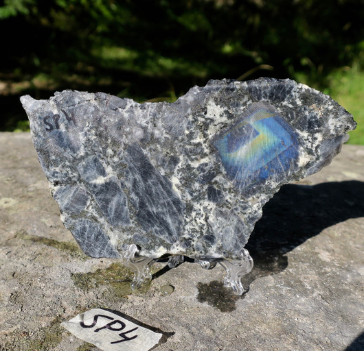 Spektroliitti siivu 140x80x5mm 150g Ylämaa Suomi nro SP4