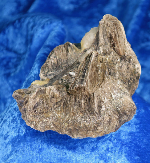 Kuplagötiitti ja muskoviitti 284g 85x65x60mm Kaatiala Suomi nro Hi28F