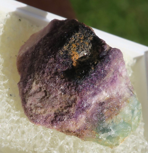 Fluoriitti raaka violetti, vihreä 25mm nro 8R5
