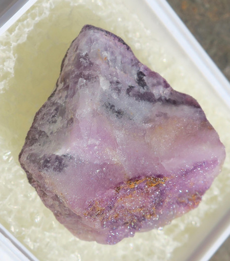 Fluoriitti raaka violetti 23mm nro 8R16