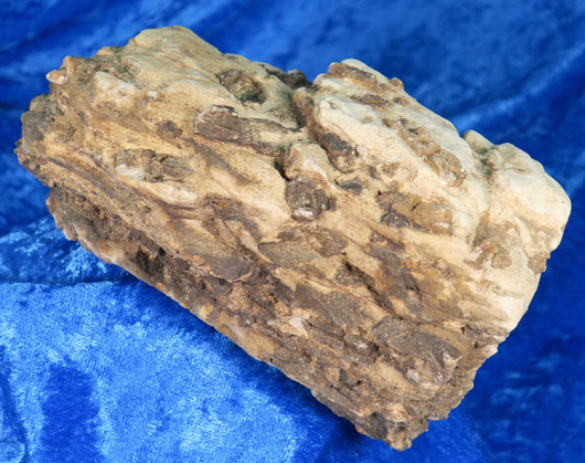 Klintoniitti Clintonite iso 1124g 14х8х7cm Kuusamo Suomi Hi33 ks.video