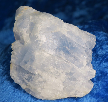 Kalsiitti vaaleansininen 96g 7x5x3cm Parainen Suomi Hi47 katso video
