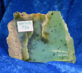 Nefriitti 247g 100x80x15-0mm, ei tasapaksu siivu nro Hi78a 