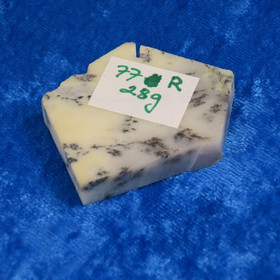 Dendriittiopaali kapussiaihio, siivu 45x35x10mm nro Hi77r 