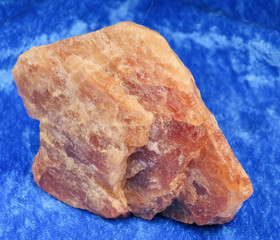 Hessoniitti granaatti iso 230g 80x60x30mm Hi108c 