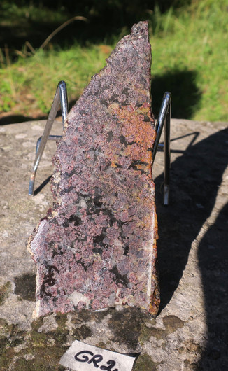 Granaatti siivu 190x80x7mm 250g Suomi GR2 