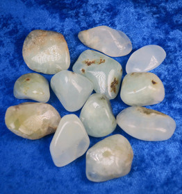 Prehniitti rumpuhiottu vaaleanvihreä, Etelä-Afrikka. Valitse koko