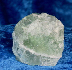 Fluoriitti raaka vihreä 81g 40x30x30mm Kiina