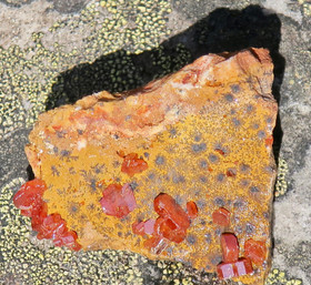 Vanadiniitti 29g 40x35x22mm Marokko 12H